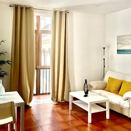 Cool Market Apartment